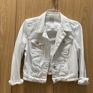 GUESS Distressed jean jacket